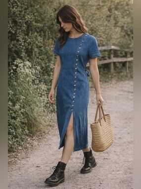 Vintage 90s Denim Midi Dress Button Detail Slit Minimalist Boho Cottagecore Sz 8